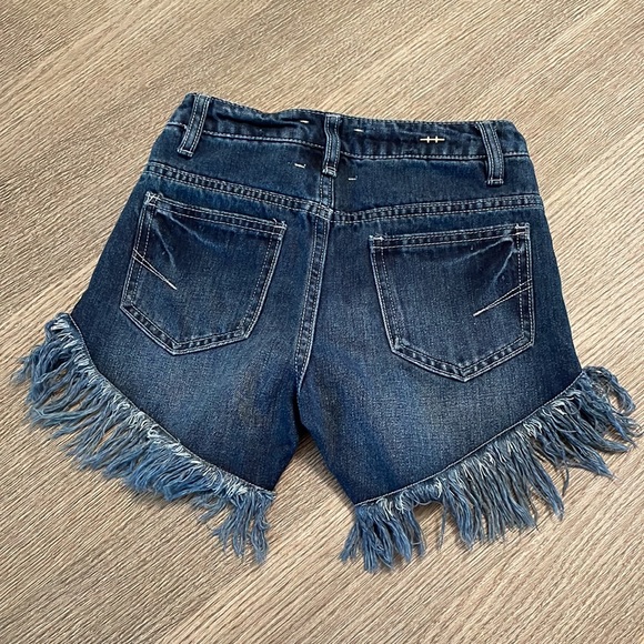 Girls shorts - Picture 4 of 4